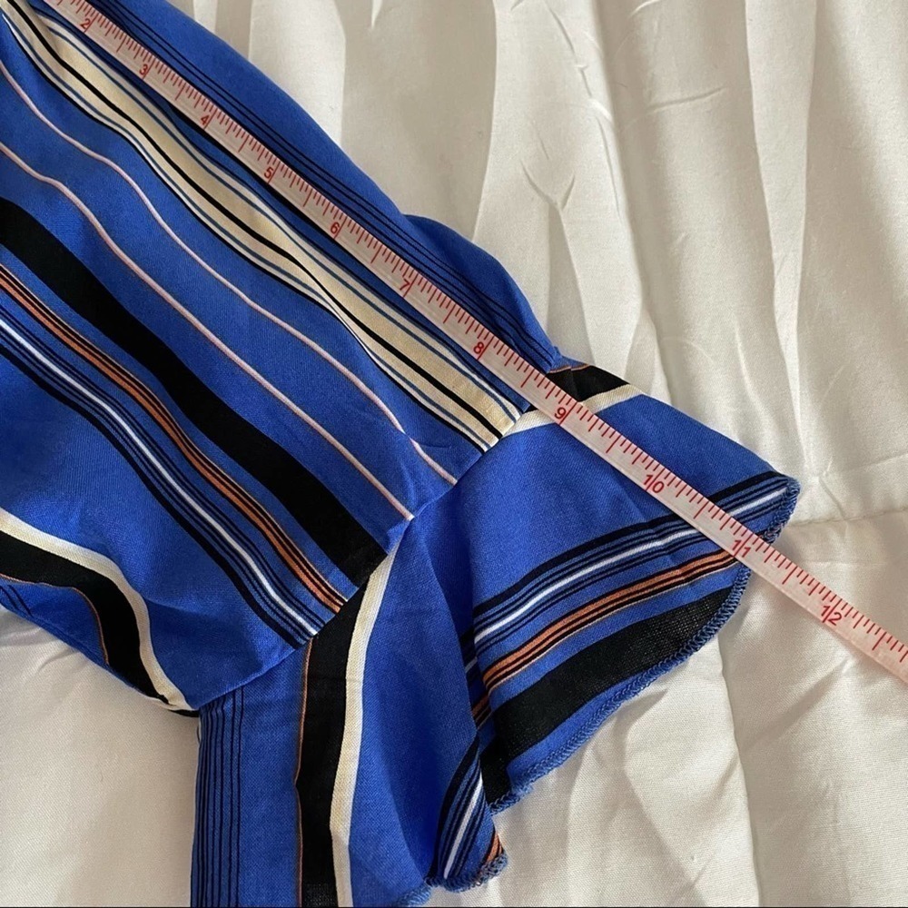 Band of Gypsies Blue Striped Ruffle Wrap Dress Size Medium - Picture 11 of 13